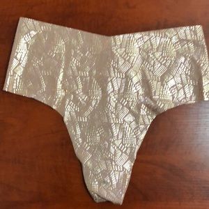 🆕 High Waisted Rose Gold VS Thong Sz XL 🆕